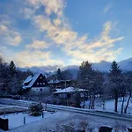 Pensión Karkonoskie Widoki - Jacuzzi Z Widokiem Na Sniezke - Pyszne Sniadania I Parking W Cenie - Z Balkonami