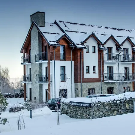Pensión Karkonoskie Widoki - Jacuzzi Z Widokiem Na Sniezke - Pyszne Sniadania I Parking W Cenie - Z Balkonami Karpacz